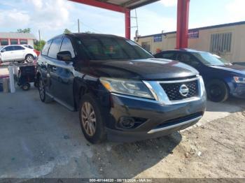  Salvage Nissan Pathfinder