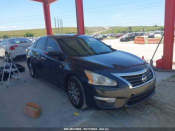  Salvage Nissan Altima