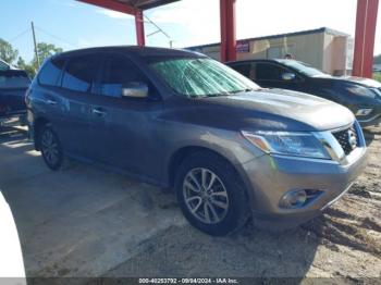  Salvage Nissan Pathfinder