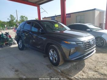  Salvage Hyundai TUCSON