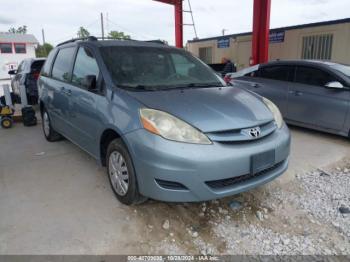  Salvage Toyota Sienna