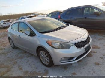  Salvage Kia Forte