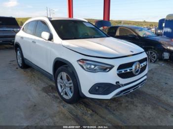  Salvage Mercedes-Benz GLA