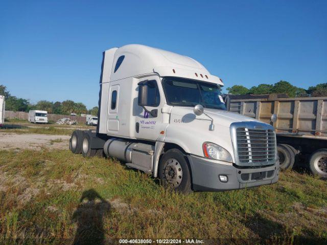  Salvage Freightliner Cascadia 125