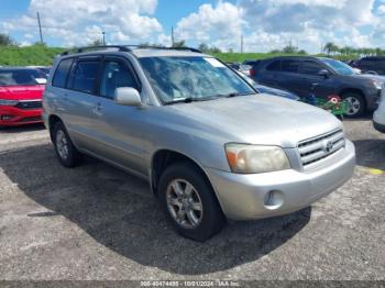  Salvage Toyota Highlander