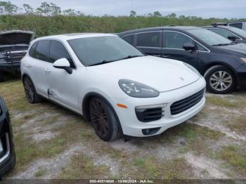  Salvage Porsche Cayenne