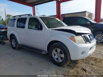  Salvage Nissan Pathfinder