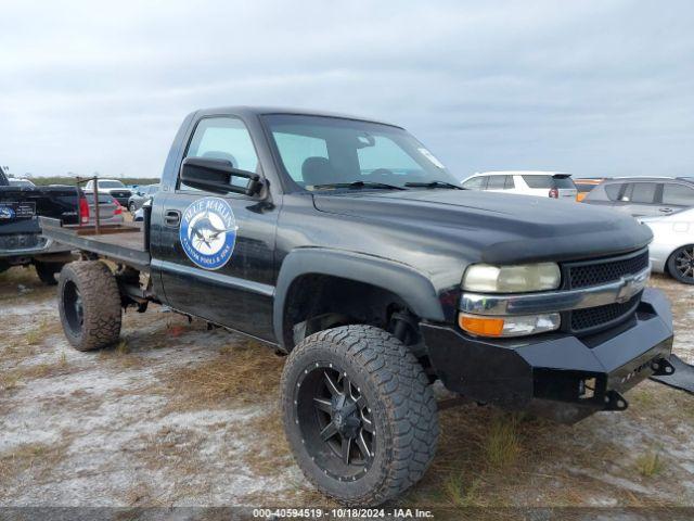  Salvage Chevrolet Silverado 2500