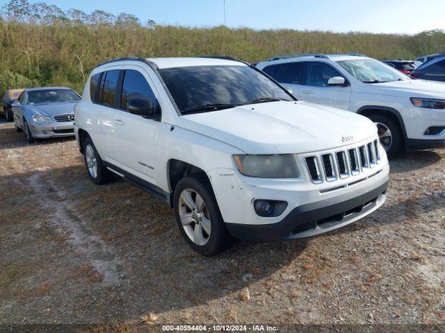  Salvage Jeep Compass