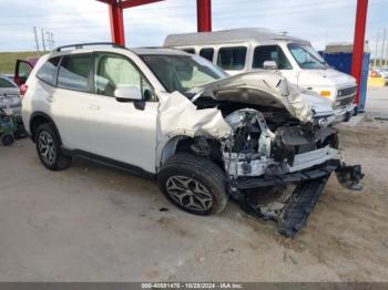  Salvage Subaru Forester