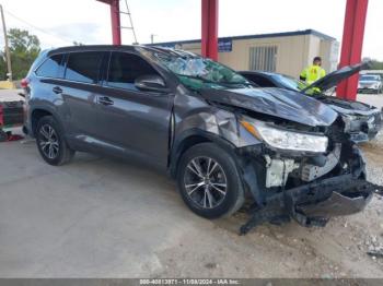  Salvage Toyota Highlander