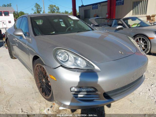  Salvage Porsche Panamera