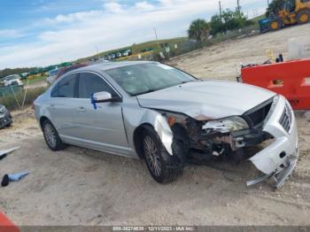  Salvage Volvo S80