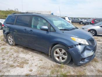  Salvage Toyota Sienna