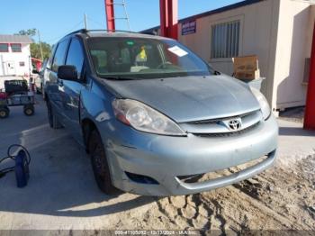  Salvage Toyota Sienna