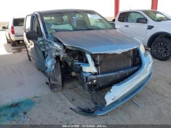  Salvage Chrysler Town & Country