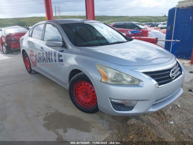  Salvage Nissan Altima