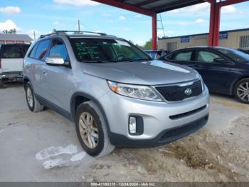  Salvage Kia Sorento