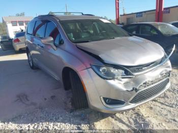  Salvage Chrysler Pacifica