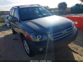  Salvage Toyota Highlander