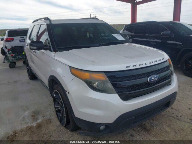  Salvage Ford Explorer