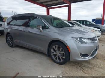  Salvage Chrysler Pacifica