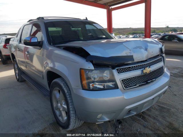  Salvage Chevrolet Avalanche