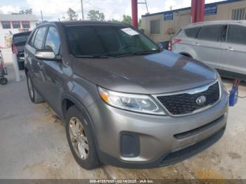  Salvage Kia Sorento