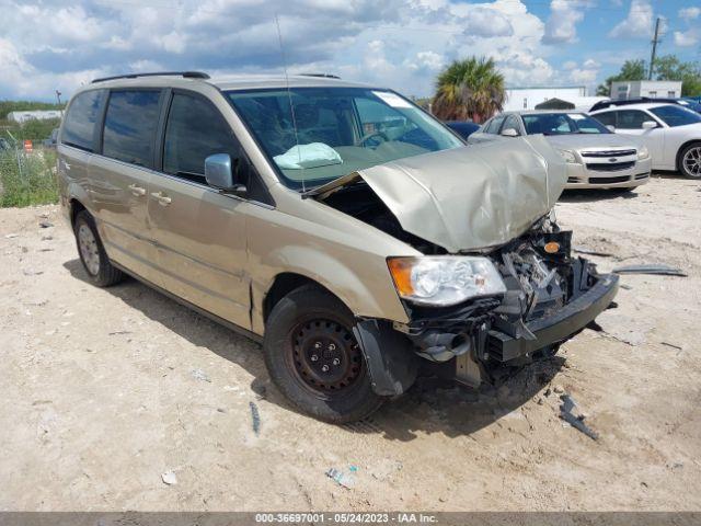  Salvage Chrysler Town & Country