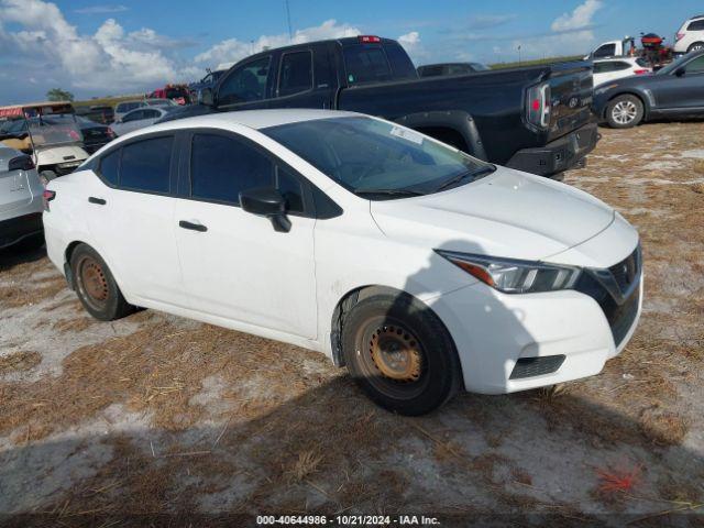  Salvage Nissan Versa