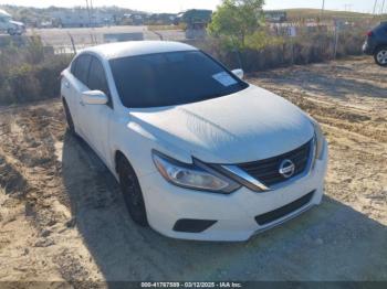  Salvage Nissan Altima