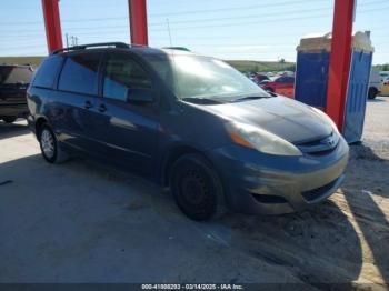  Salvage Toyota Sienna