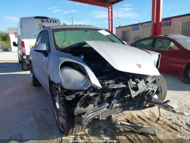  Salvage Porsche Cayenne