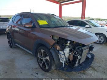  Salvage Hyundai TUCSON
