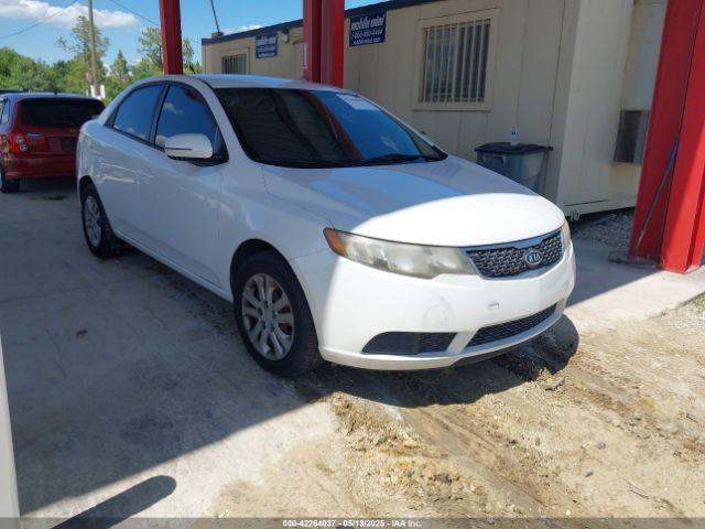  Salvage Kia Forte