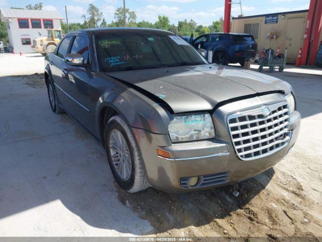  Salvage Chrysler 300