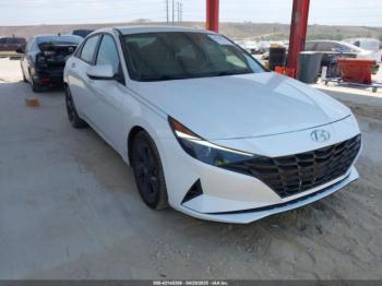  Salvage Hyundai ELANTRA