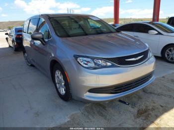  Salvage Chrysler Pacifica