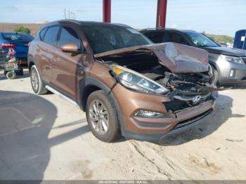  Salvage Hyundai TUCSON