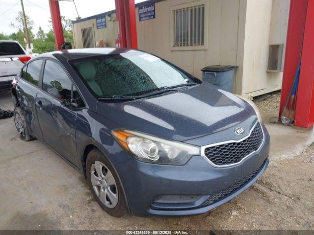  Salvage Kia Forte