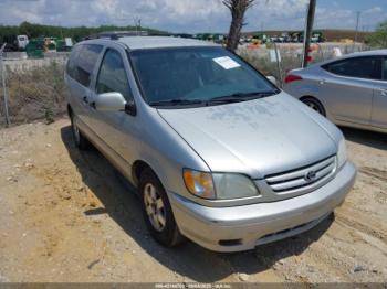  Salvage Toyota Sienna