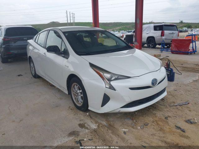  Salvage Toyota Prius
