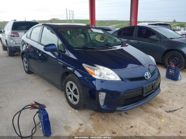 Salvage Toyota Prius