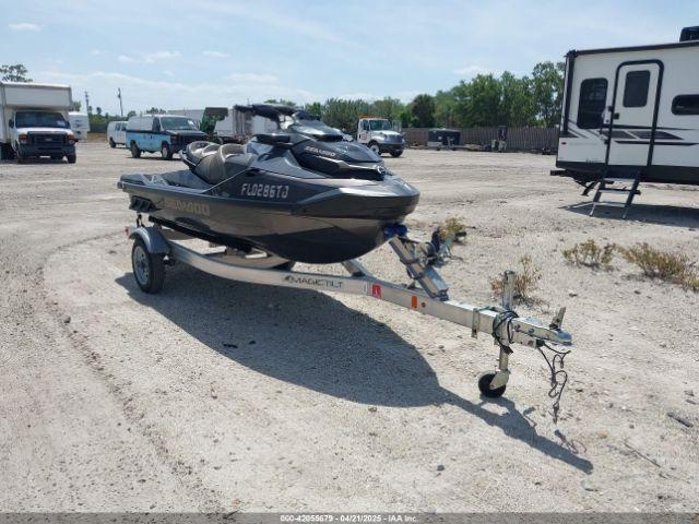  Salvage Sea-Doo Seadoo