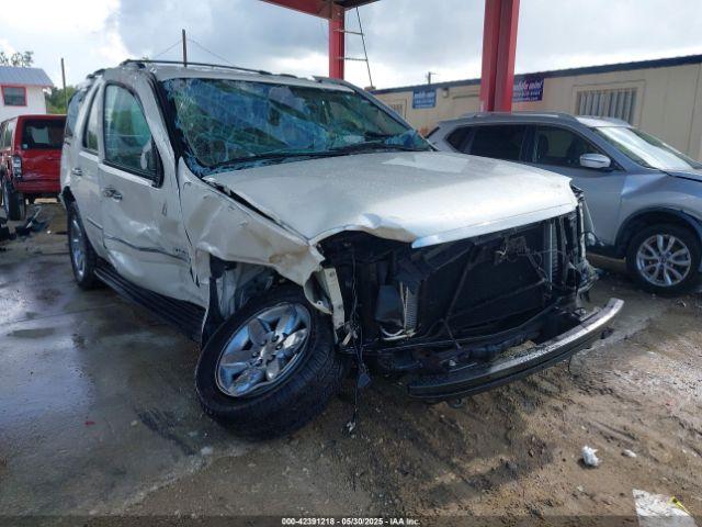  Salvage GMC Yukon