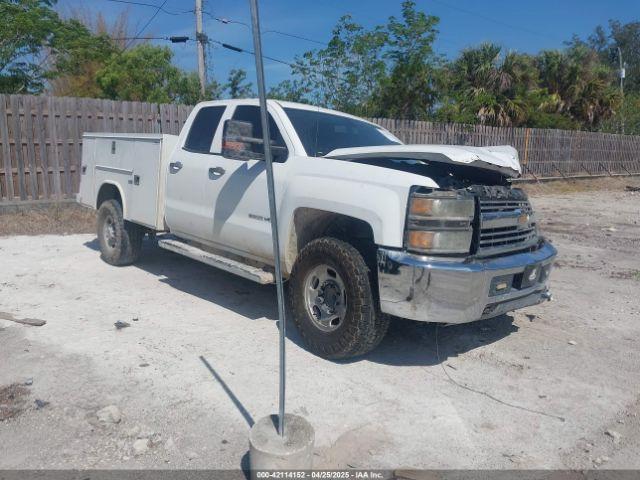  Salvage Chevrolet Silverado 2500