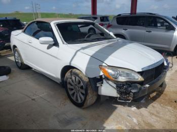  Salvage Chrysler 200