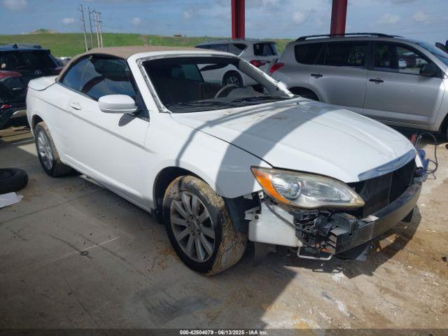  Salvage Chrysler 200