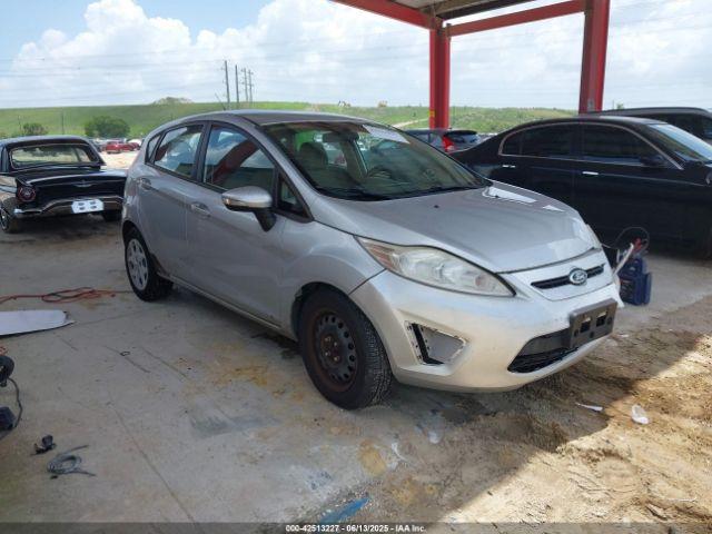  Salvage Ford Fiesta