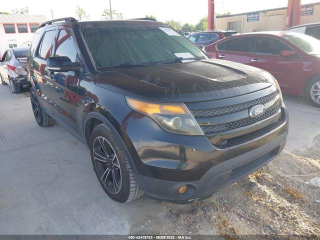  Salvage Ford Explorer